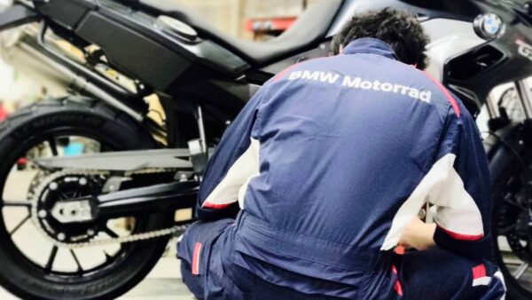 【9月19日(土)時点、車検点検最短入庫受付3日待ち】
